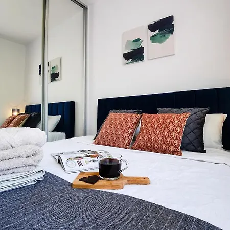 Phaedrus Living Seaside Lighthouse 70 公寓 *