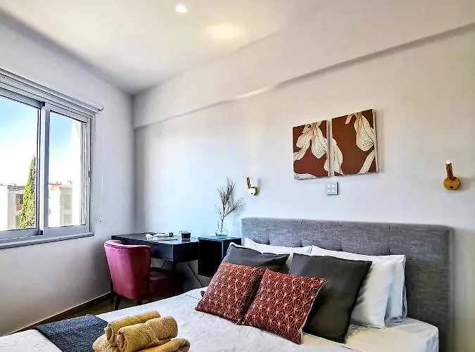 Phaedrus Living Seaside Lighthouse 70 Paphos